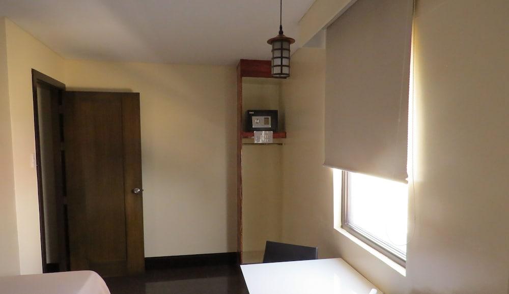 Vista Hotel Cubao Кесон-Сіті Екстер'єр фото