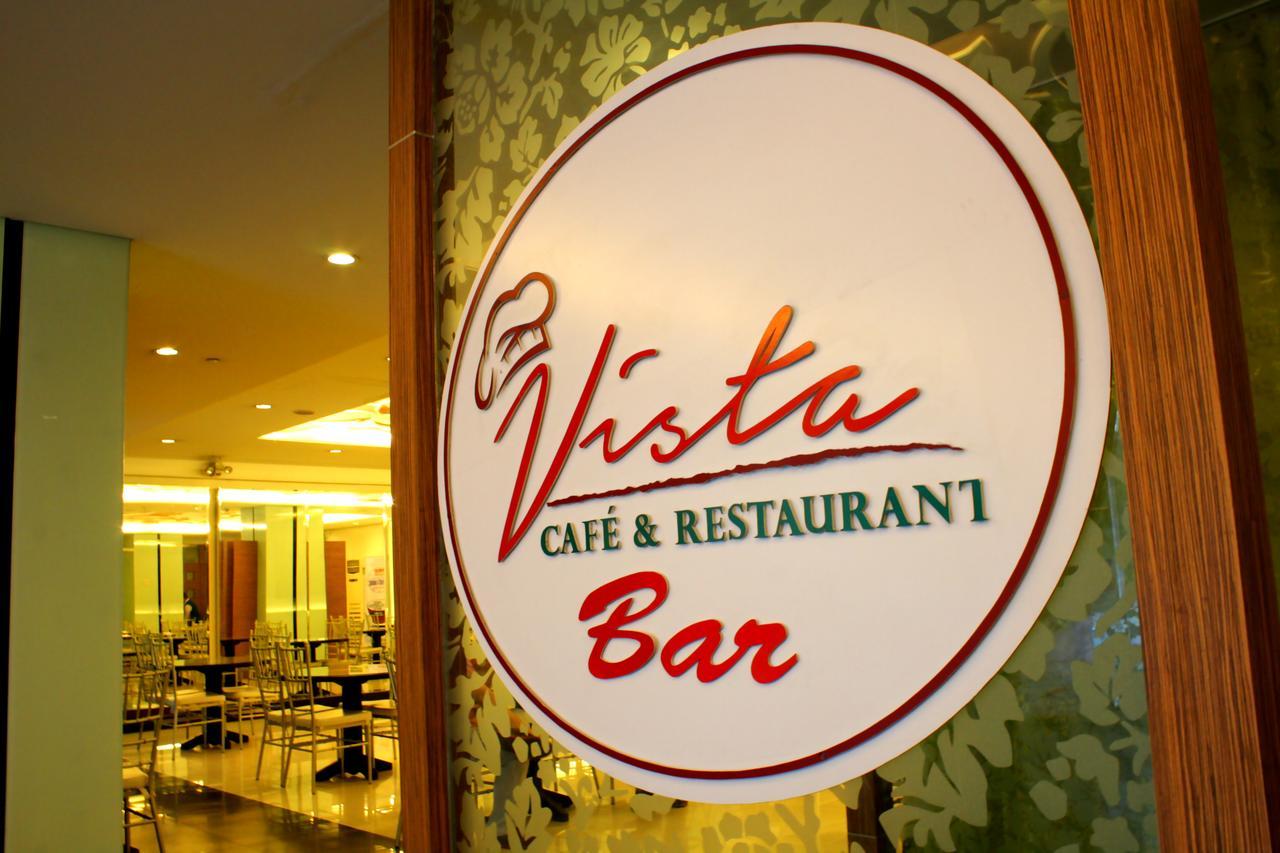 Vista Hotel Cubao Кесон-Сіті Екстер'єр фото