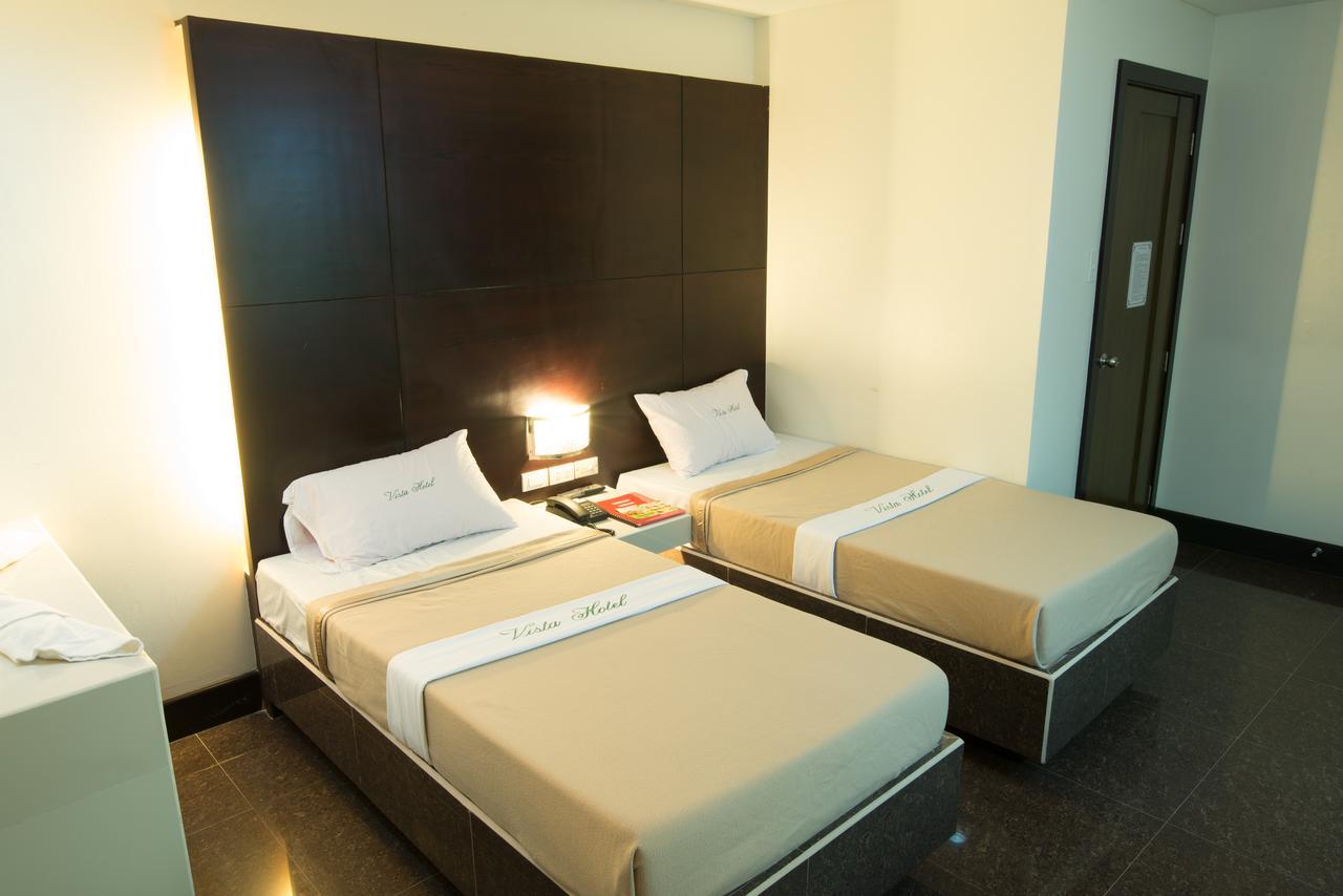 Vista Hotel Cubao Кесон-Сіті Екстер'єр фото